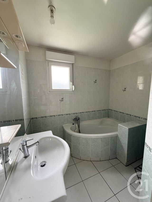 maison à vendre - 4 pièces - 126.83 m2 - GOLBEY - 88 - LORRAINE - Century 21 Guyon Immobilier