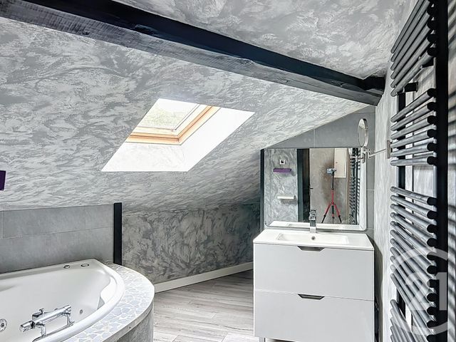 Appartement F2 à vendre - 2 pièces - 59.86 m2 - EPINAL - 88 - LORRAINE - Century 21 Guyon Immobilier