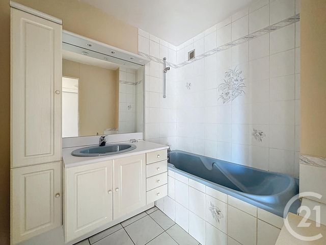 Appartement F5 à vendre - 4 pièces - 100.0 m2 - EPINAL - 88 - LORRAINE - Century 21 Guyon Immobilier