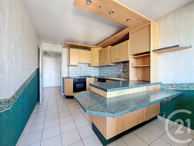 Appartement F5 à vendre - 4 pièces - 100.0 m2 - EPINAL - 88 - LORRAINE - Century 21 Guyon Immobilier