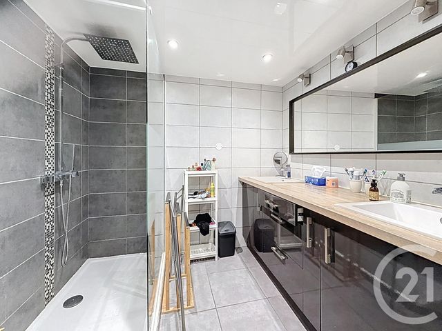 Appartement F4 à vendre - 5 pièces - 137.0 m2 - EPINAL - 88 - LORRAINE - Century 21 Guyon Immobilier