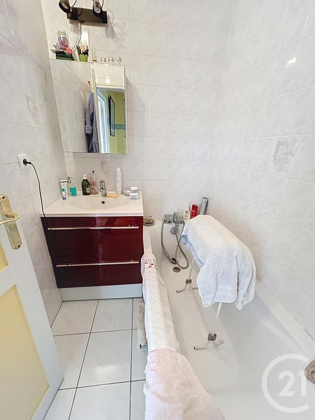 Appartement F4 à vendre - 4 pièces - 85.0 m2 - CHANTRAINE - 88 - LORRAINE - Century 21 Guyon Immobilier