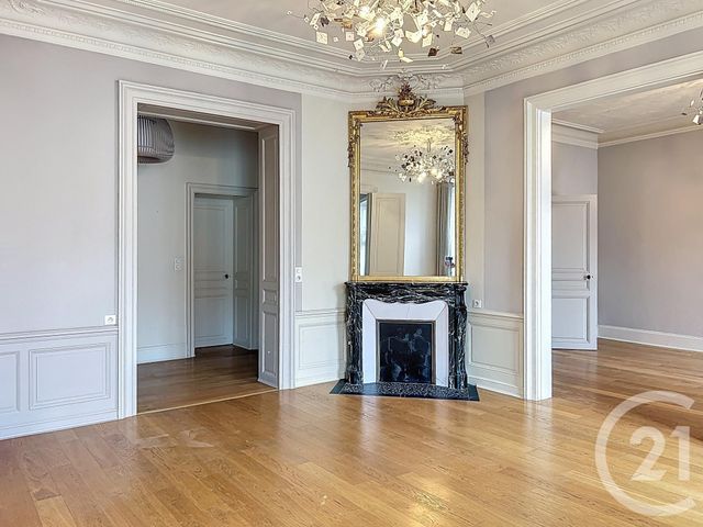 Appartement F6 à vendre - 6 pièces - 155.87 m2 - EPINAL - 88 - LORRAINE - Century 21 Guyon Immobilier