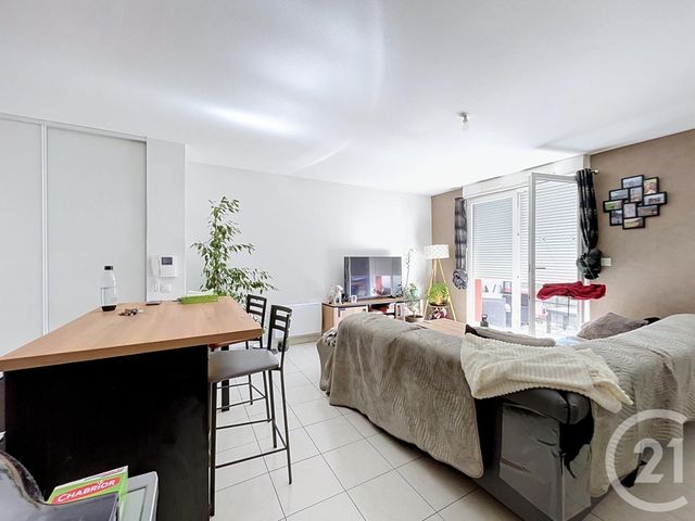 Appartement F2 bis à vendre - 3 pièces - 52.9 m2 - GOLBEY - 88 - LORRAINE - Century 21 Guyon Immobilier
