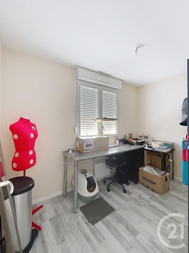 Appartement F2 bis à vendre - 3 pièces - 52.9 m2 - GOLBEY - 88 - LORRAINE - Century 21 Guyon Immobilier