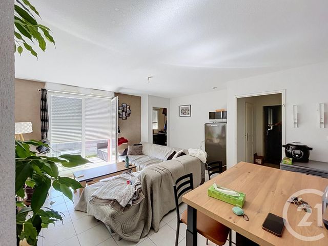 Appartement F2 bis à vendre - 3 pièces - 52.9 m2 - GOLBEY - 88 - LORRAINE - Century 21 Guyon Immobilier